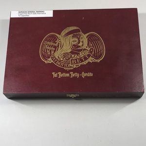 Drew Estate Fat Bottom Betty - Gordita - cigar box